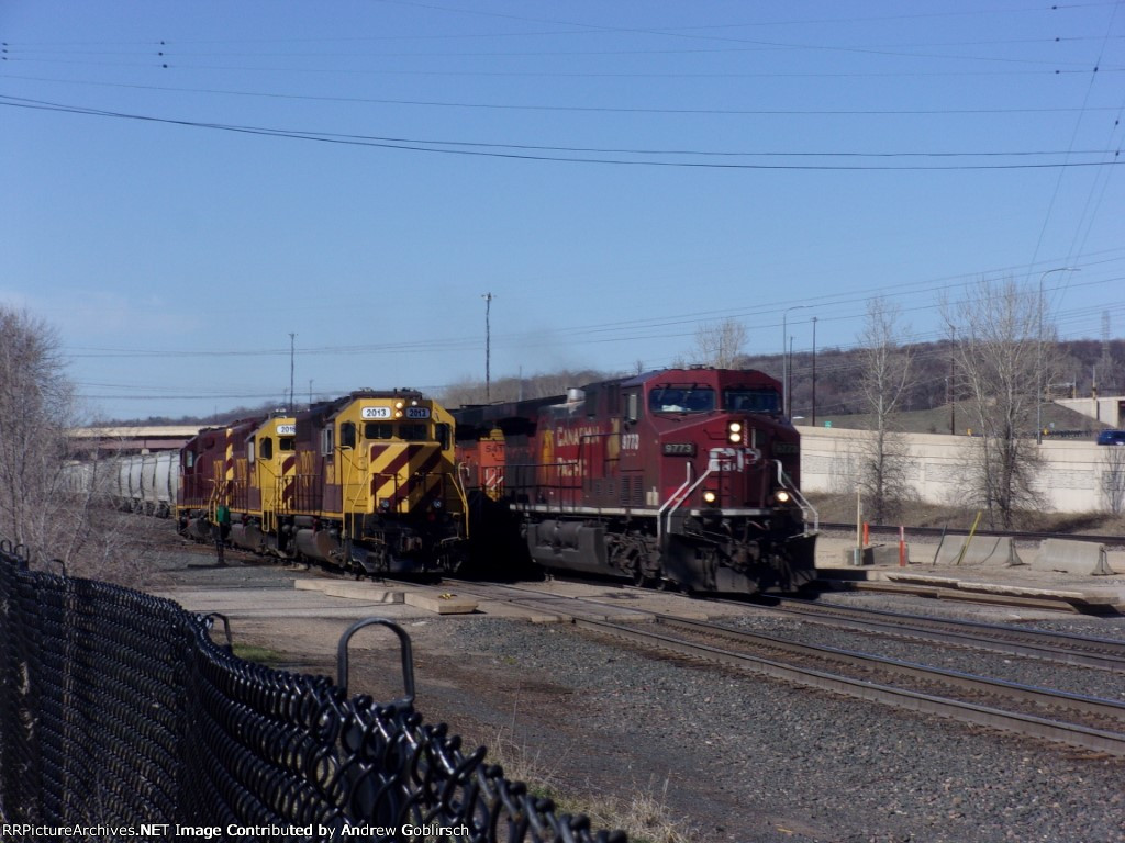 CP 9773, BNSF 5411, TCWR 2013, 2016 + 2015